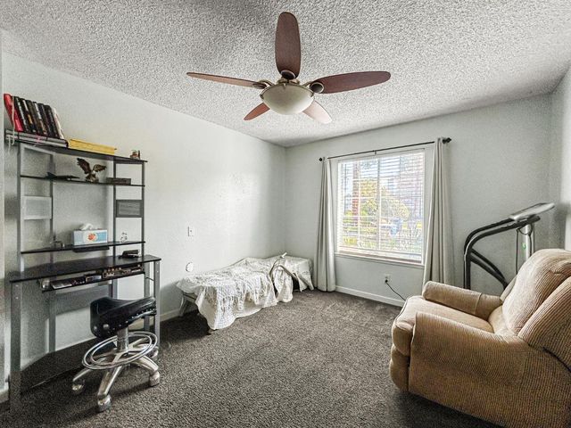 3243 N Dewey Avenue, Fresno, CA 93722