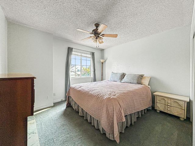 3243 N Dewey Avenue, Fresno, CA 93722