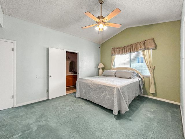 3243 N Dewey Avenue, Fresno, CA 93722