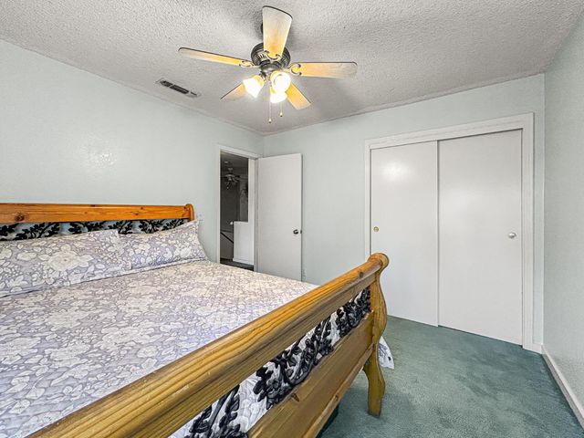 3243 N Dewey Avenue, Fresno, CA 93722