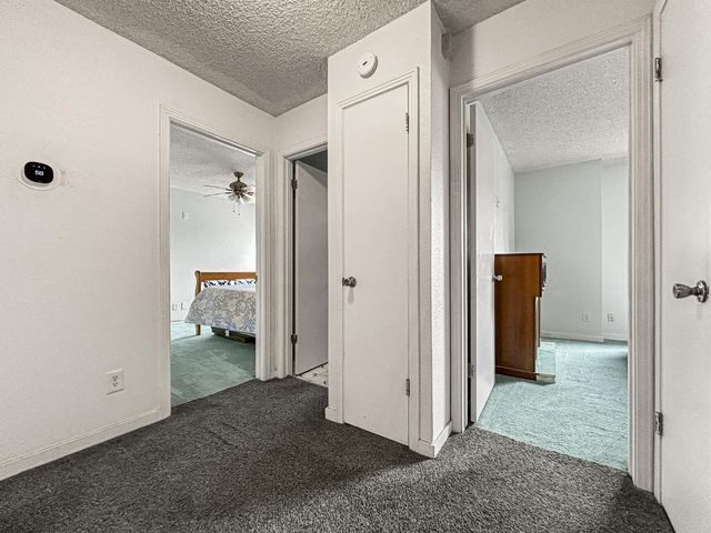 3243 N Dewey Avenue, Fresno, CA 93722