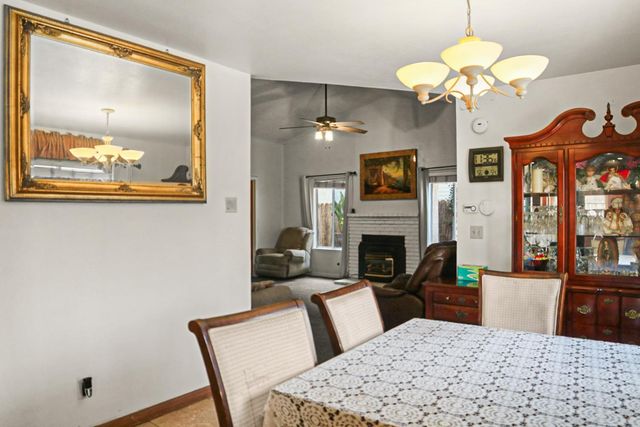 3243 N Dewey Avenue, Fresno, CA 93722