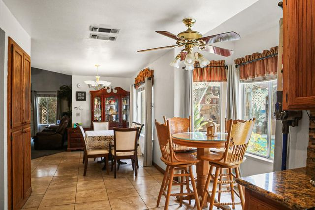 3243 N Dewey Avenue, Fresno, CA 93722