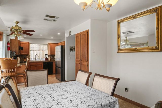 3243 N Dewey Avenue, Fresno, CA 93722