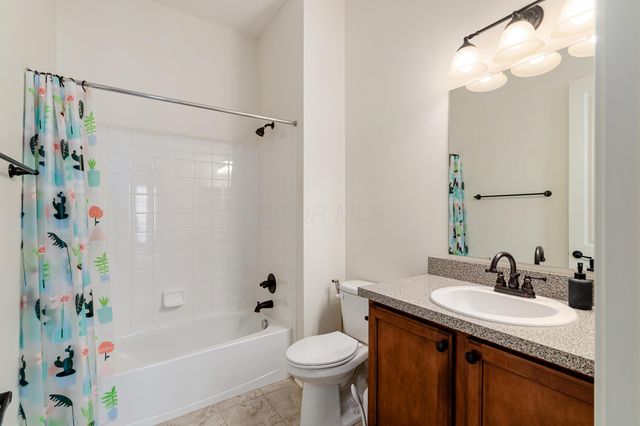 1413 Carylake Circle, Columbus, OH 43240