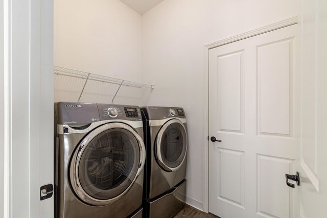 1413 Carylake Circle, Columbus, OH 43240
