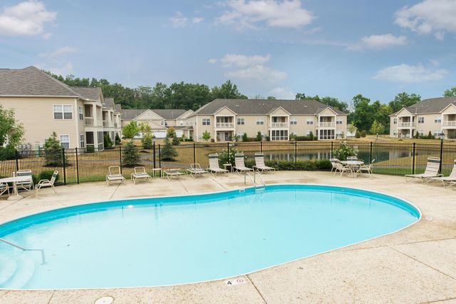1413 Carylake Circle, Columbus, OH 43240