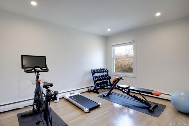 58 Roger Drive, Port Washington, NY 11050