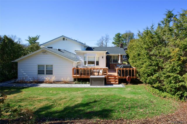 58 Roger Drive, Port Washington, NY 11050