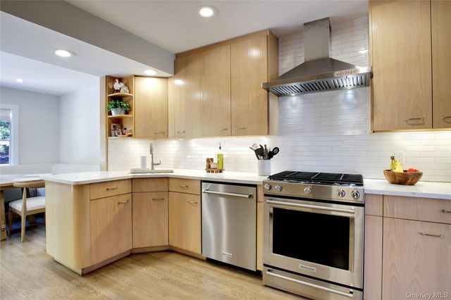 58 Roger Drive, Port Washington, NY 11050