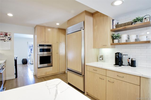 58 Roger Drive, Port Washington, NY 11050