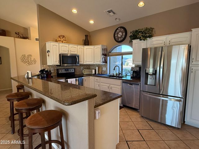 11401 E MEDINA Avenue, Mesa, AZ 85209