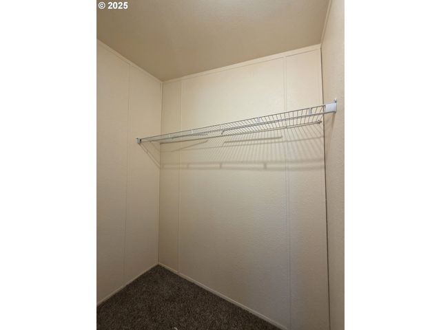 231 OWYHEE Ln, Roseburg, OR 97471