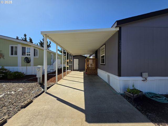 231 OWYHEE Ln, Roseburg, OR 97471