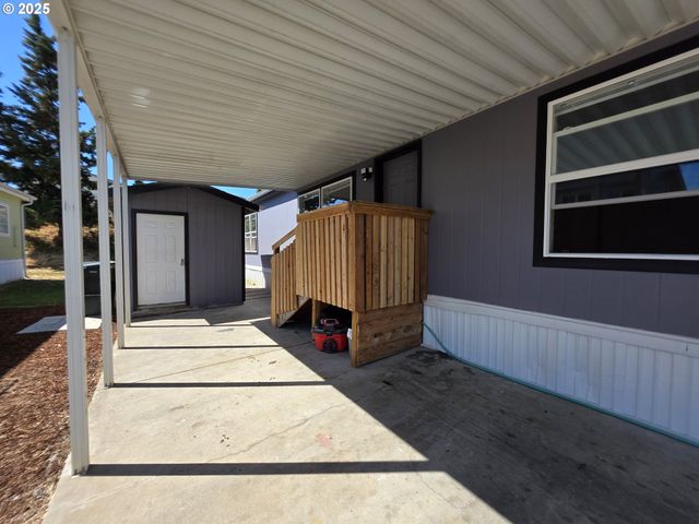 231 OWYHEE Ln, Roseburg, OR 97471