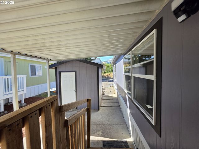 231 OWYHEE Ln, Roseburg, OR 97471