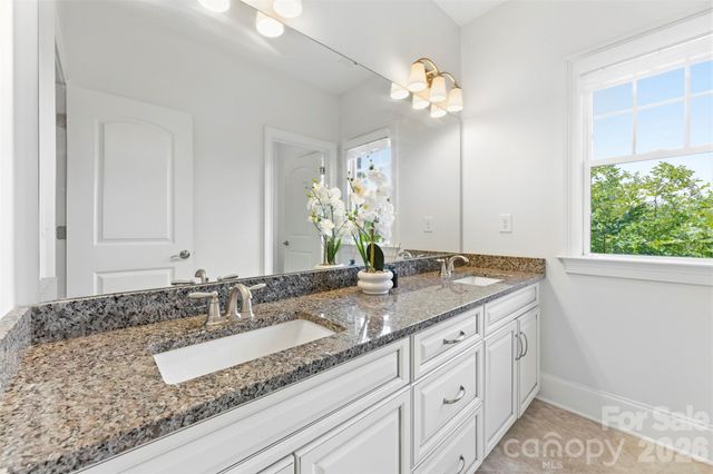 1009 Princessa Drive, Matthews, NC 28104