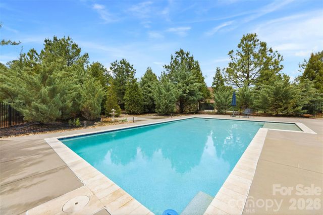 1009 Princessa Drive, Matthews, NC 28104