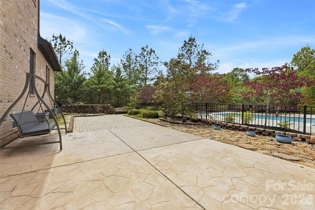 1009 Princessa Drive, Matthews, NC 28104