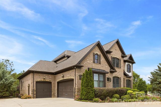 1009 Princessa Drive, Matthews, NC 28104