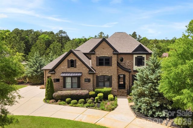 1009 Princessa Drive, Matthews, NC 28104