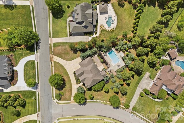 1009 Princessa Drive, Matthews, NC 28104