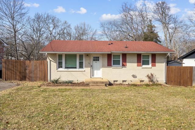 327 Dinwiddie Dr, Madison, TN 37115