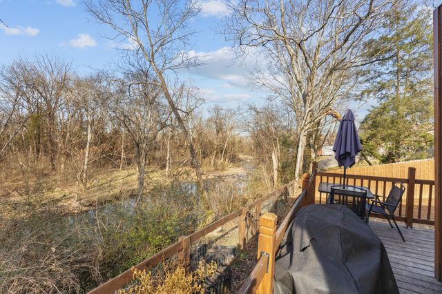 327 Dinwiddie Dr, Madison, TN 37115