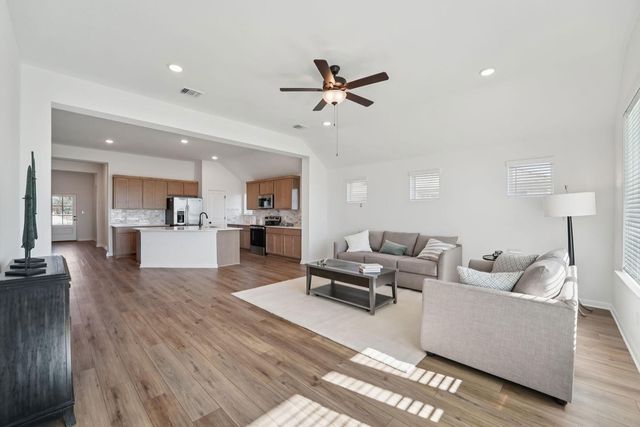 109 Mathew ST, Bertram, TX 78605