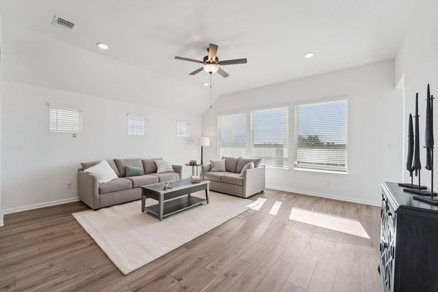 109 Mathew ST, Bertram, TX 78605