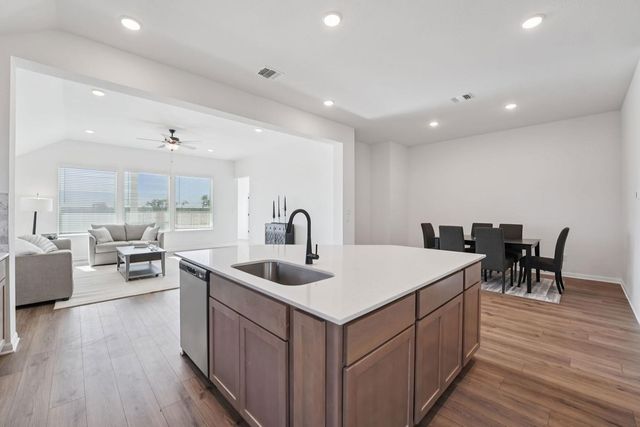 109 Mathew ST, Bertram, TX 78605