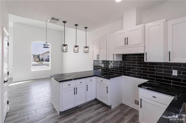 219 N Minnesota Street, Alton, TX 78573