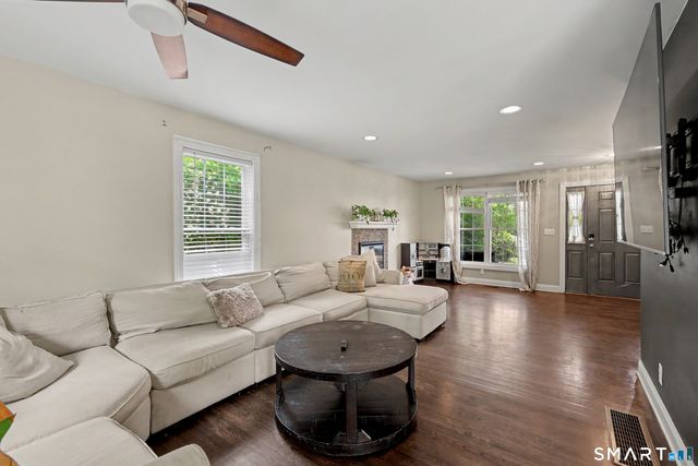 67 Summit Street, Derby, CT 06418