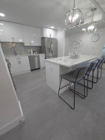 675 S GULFVIEW BOULEVARD 505, Clearwater Beach, FL 33767