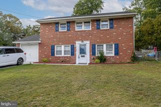 2309 S CUTHBERT DR, Lindenwold, NJ 08021