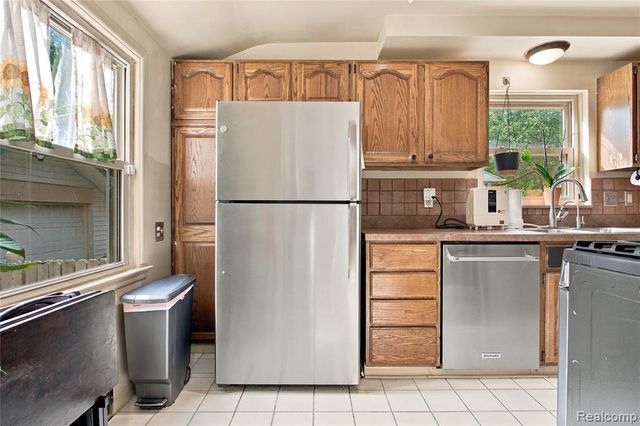 19200 Flamingo Boulevard, Livonia, MI 48152