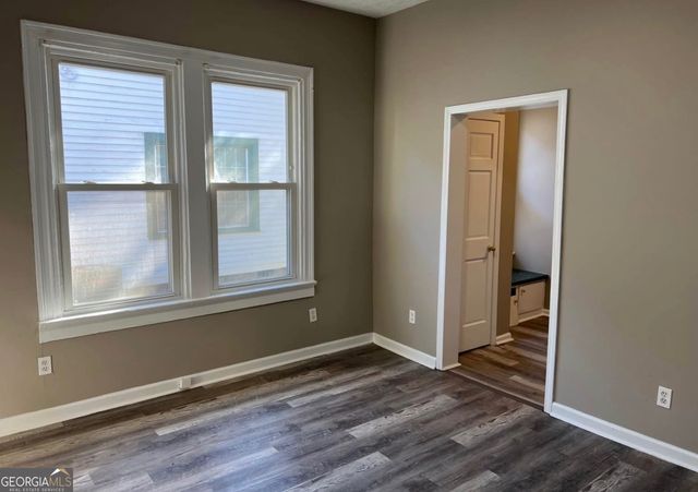 319 E Broadway Street, Griffin, GA 30223