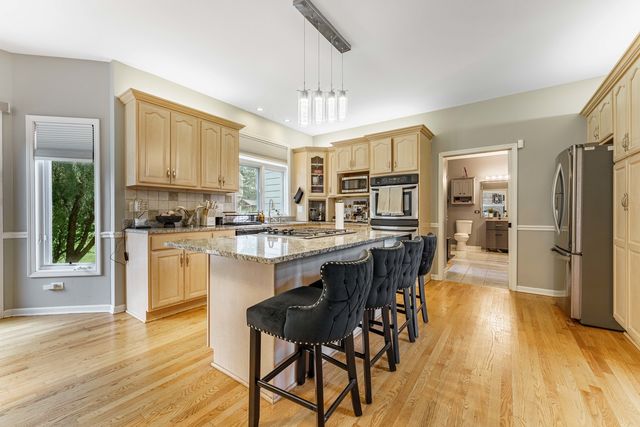 926 Edgewood Drive, Sugar Grove, IL 60554