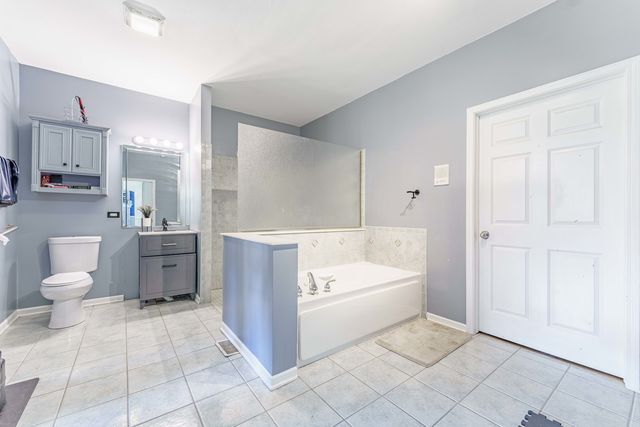 926 Edgewood Drive, Sugar Grove, IL 60554