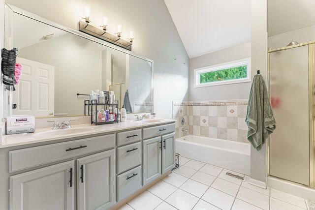 926 Edgewood Drive, Sugar Grove, IL 60554