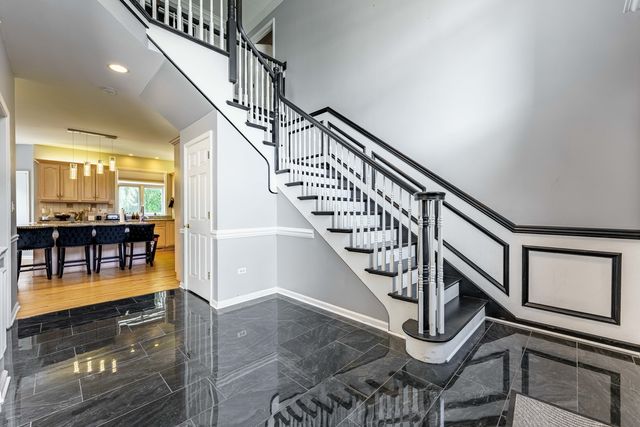 926 Edgewood Drive, Sugar Grove, IL 60554