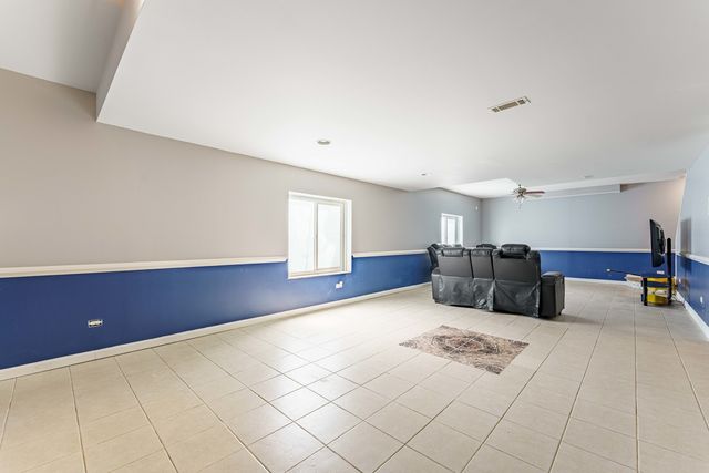 926 Edgewood Drive, Sugar Grove, IL 60554