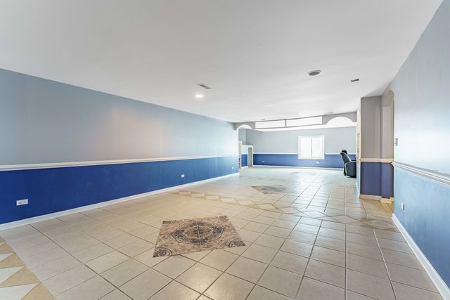 926 Edgewood Drive, Sugar Grove, IL 60554