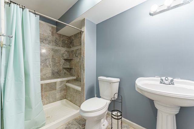 926 Edgewood Drive, Sugar Grove, IL 60554