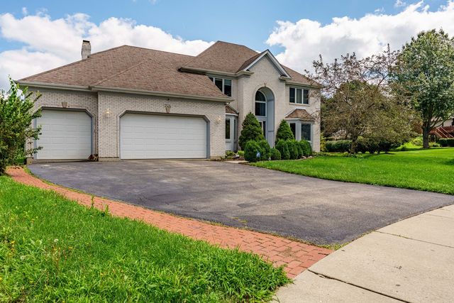 926 Edgewood Drive, Sugar Grove, IL 60554