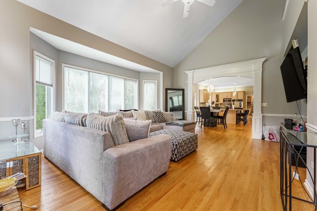 926 Edgewood Drive, Sugar Grove, IL 60554