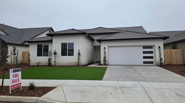 2318 N Hilton Street Syc27, Visalia, CA 93291