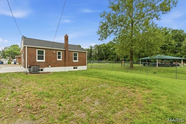 4615 Hatz Street, Northwoods, MO 63121