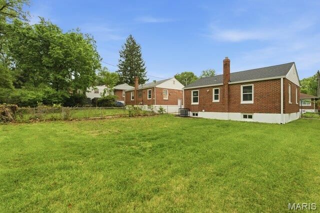 4615 Hatz Street, Northwoods, MO 63121