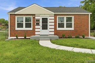 4615 Hatz Street, Northwoods, MO 63121
